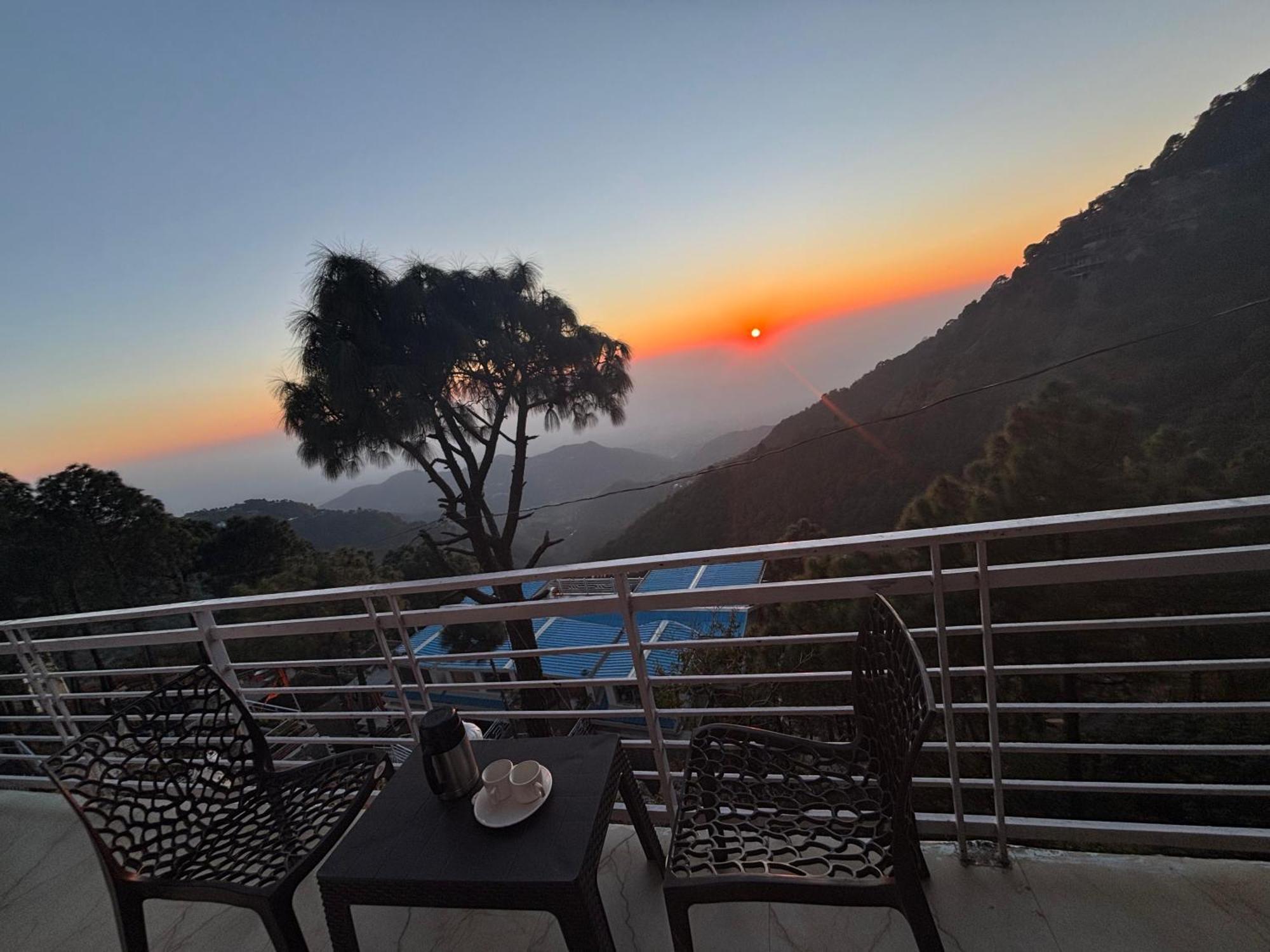 Humble Stay Villa קסאולי מראה חיצוני תמונה